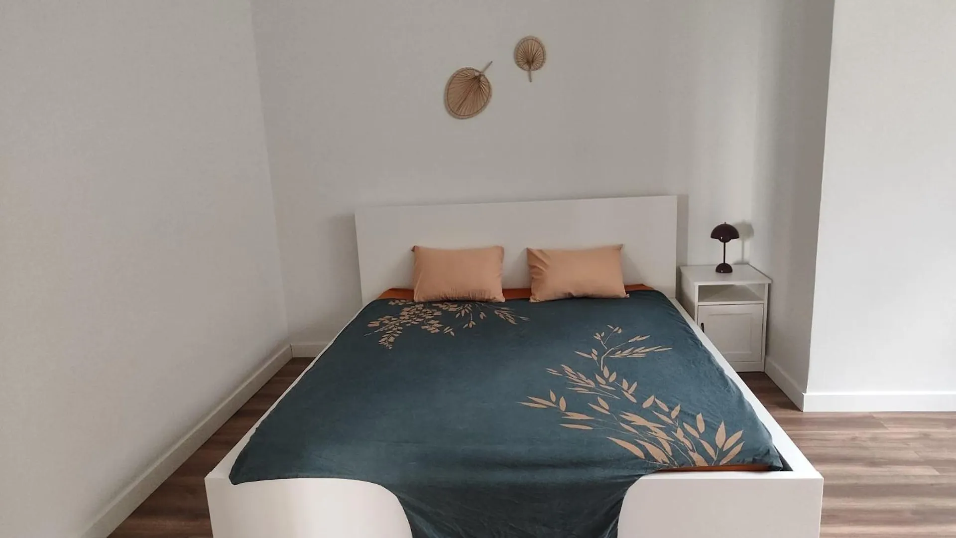 Apartment 프레미아델마르
